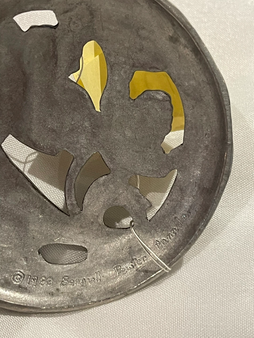 1983 Scovill Pewter Canada Floral Ornament - photo 3