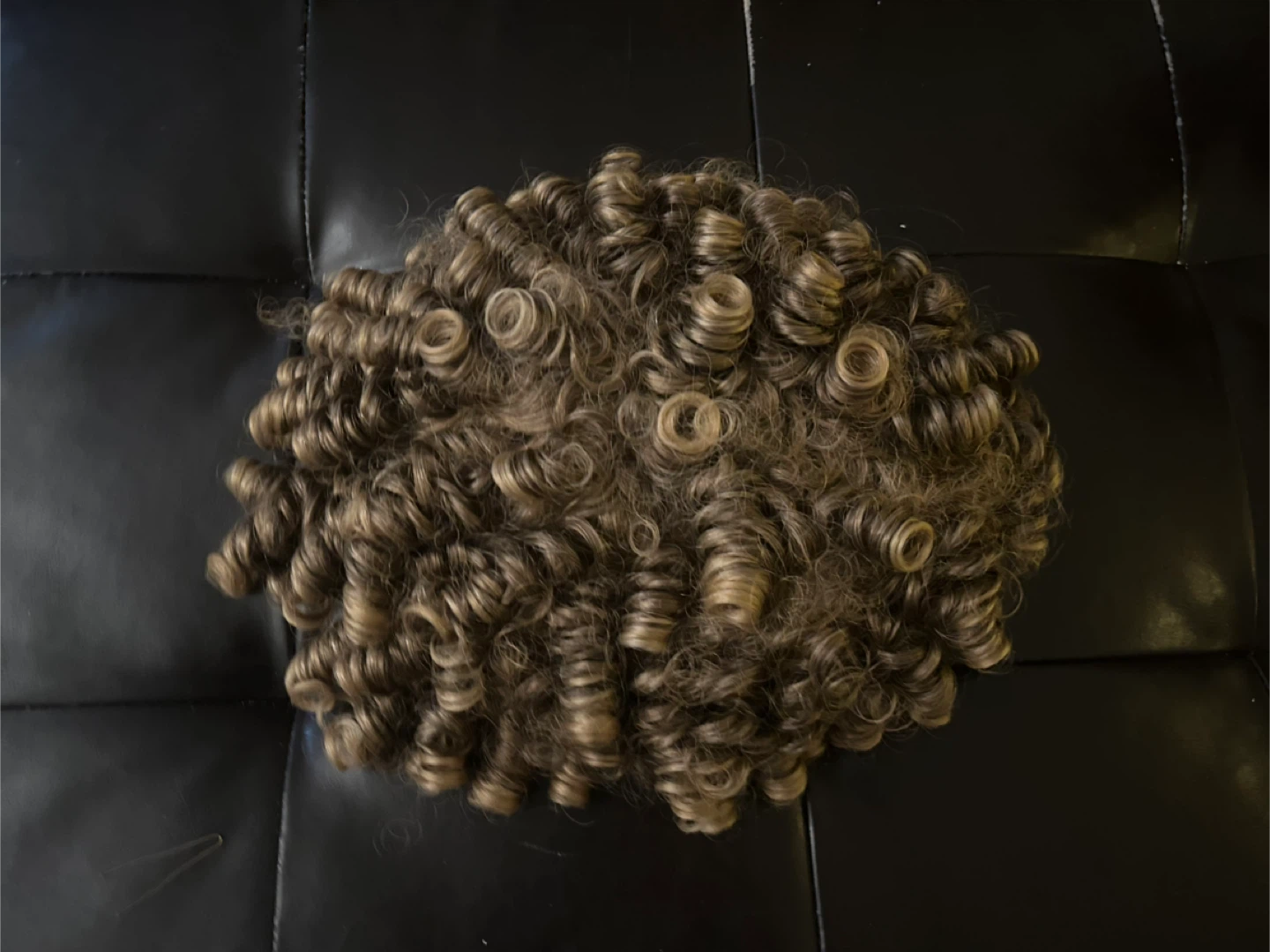 Dancer curled wig