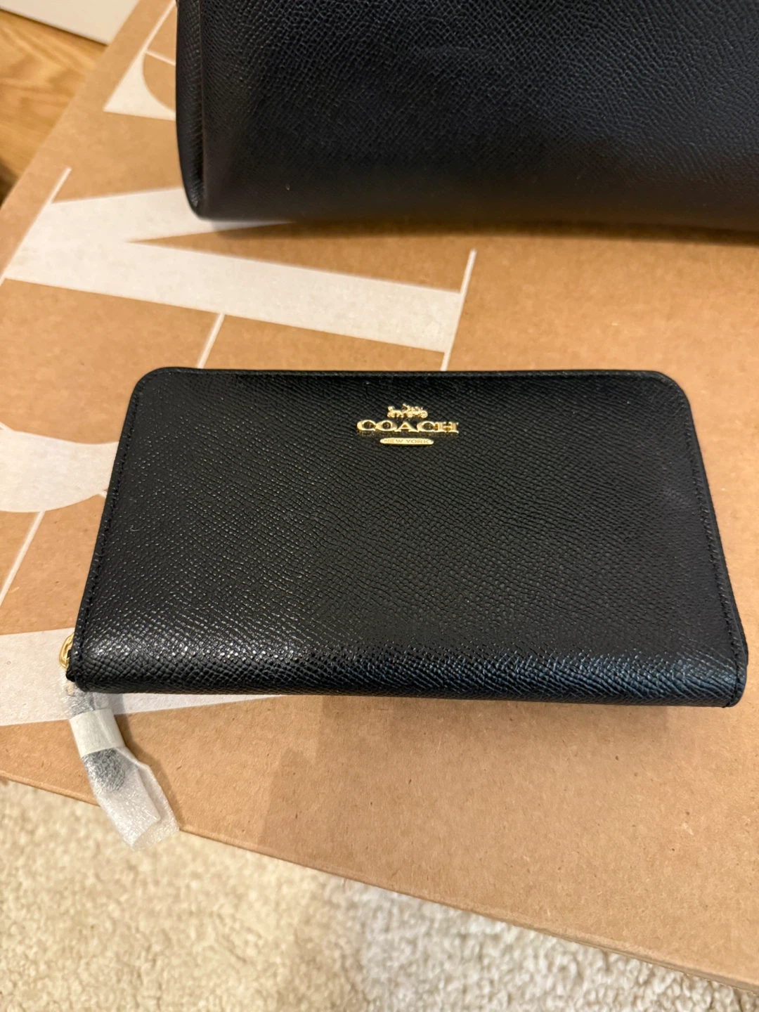 New Coach Black Leather Zip Around Wallet - photo 2