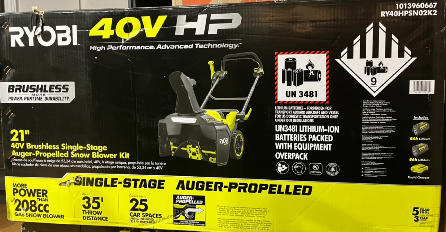 Ryobi 40V HP 21" Auger-Propelled Snow Blower Kit