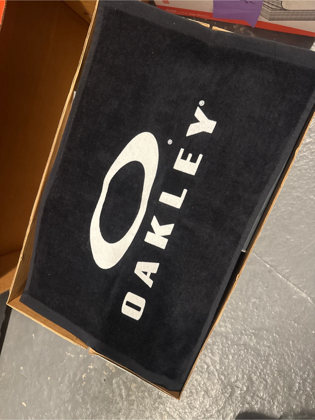 Oakley Black Towel - New