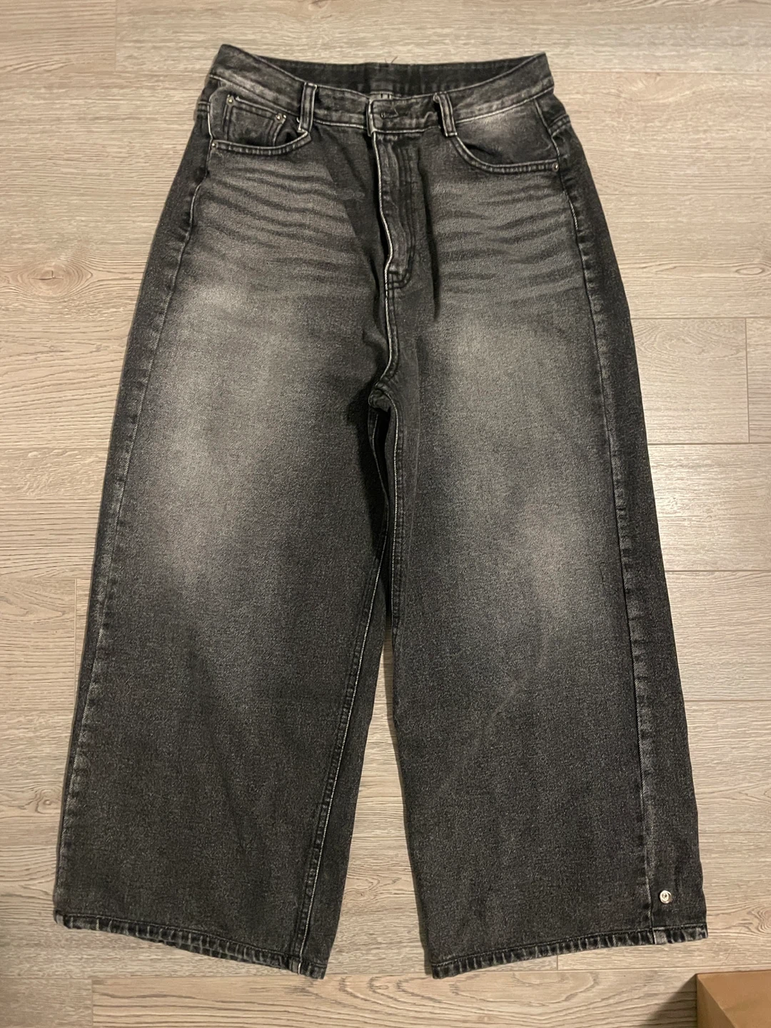 Wide Leg Cropped Jeans