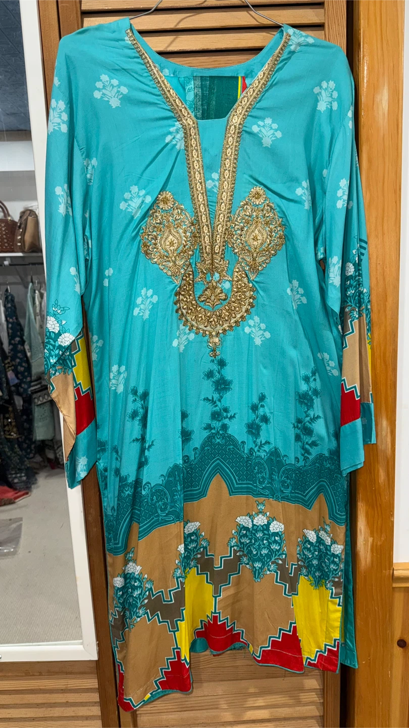 Assorted Ladies' Kurtis - Variety of Colours & Designs - photo 5