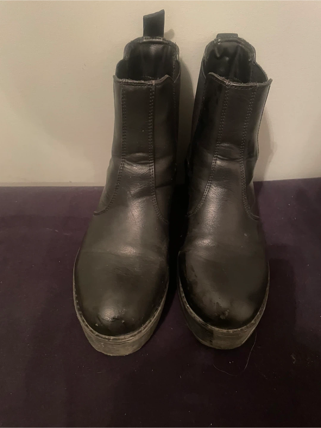 Black Chelsea Boots Size 7.5 - photo 2