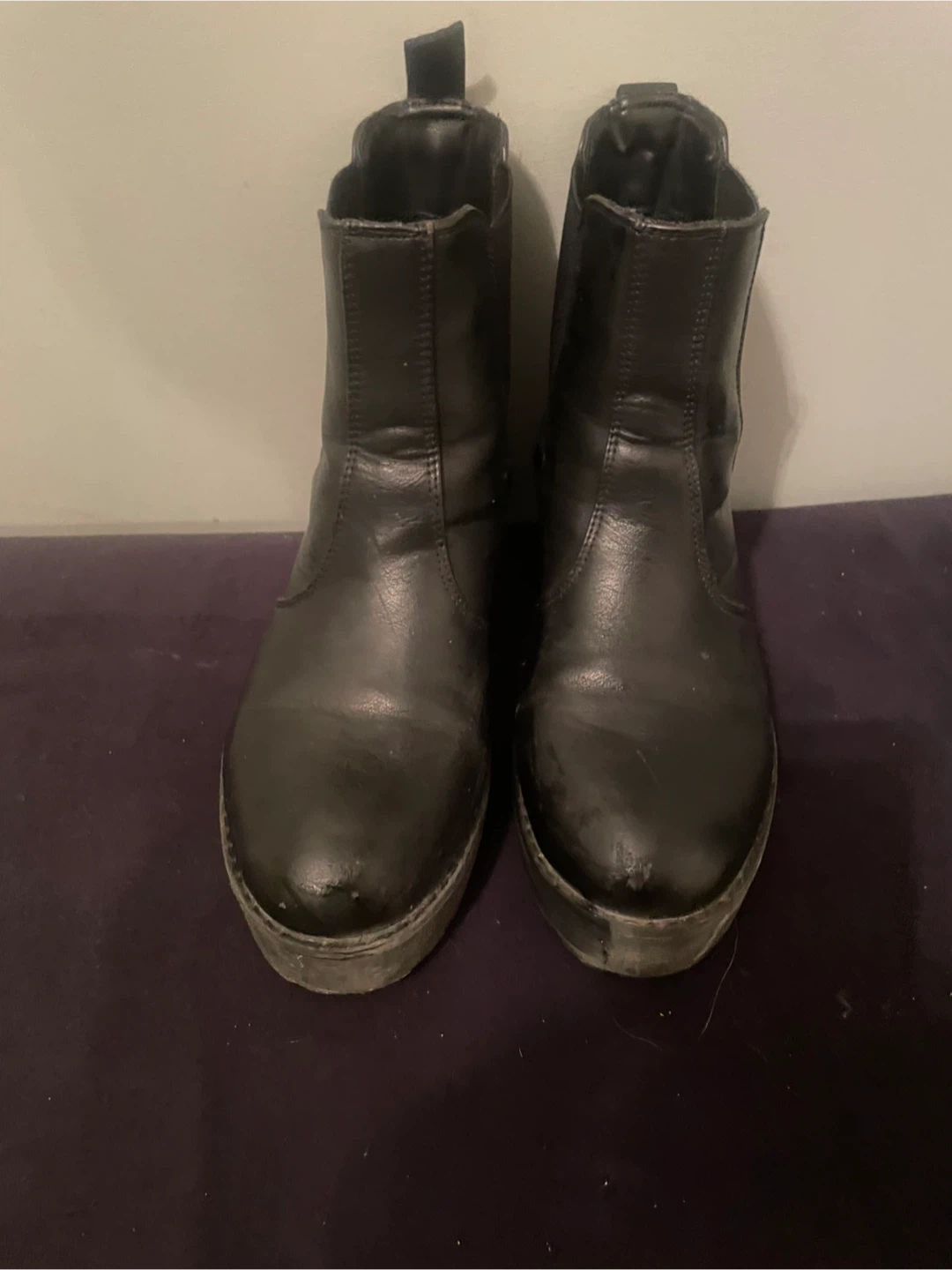 Black Chelsea Boots Size 7.5