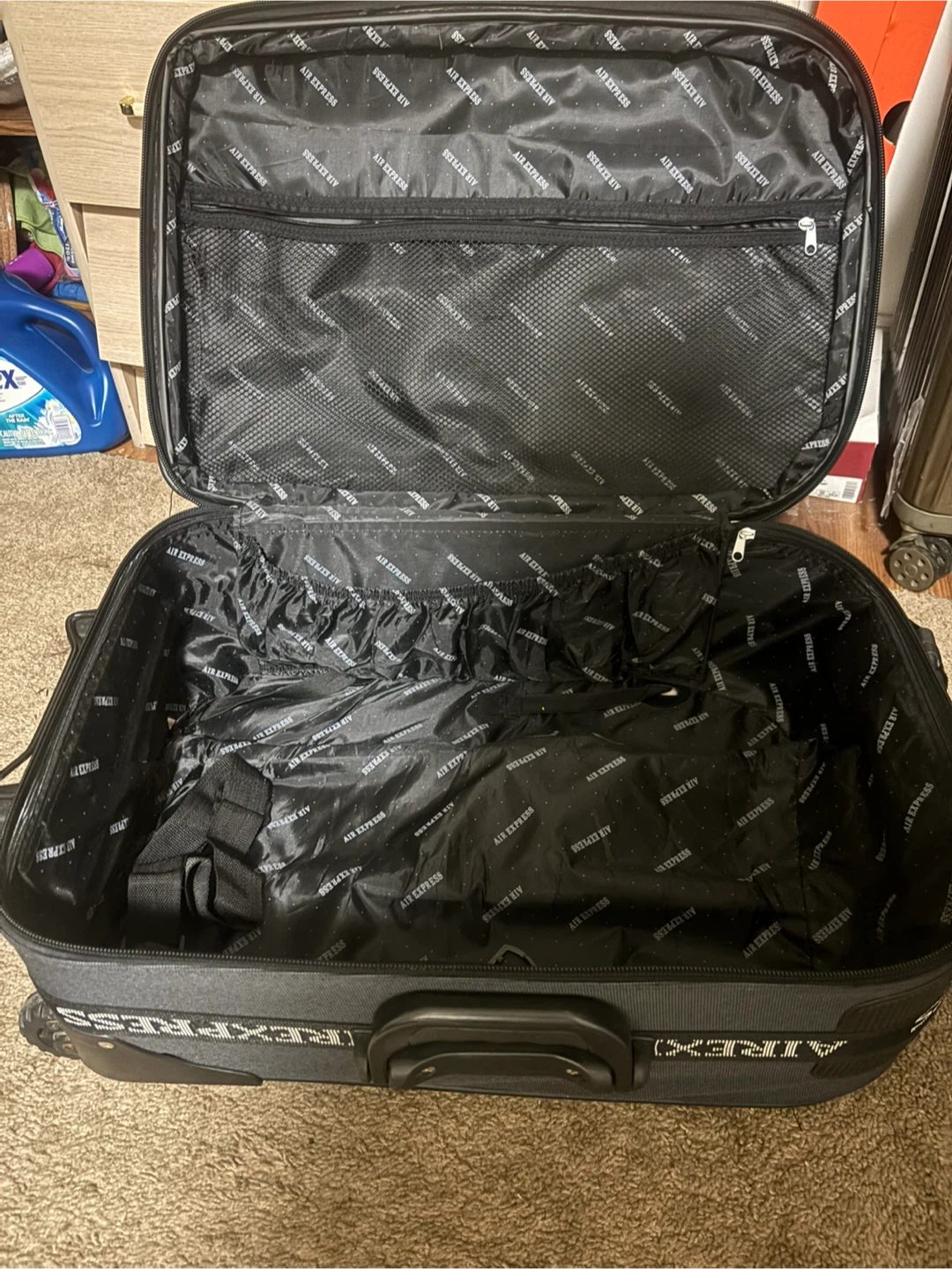 Air Express Rolling Suitcase - Carry On Size - photo 4