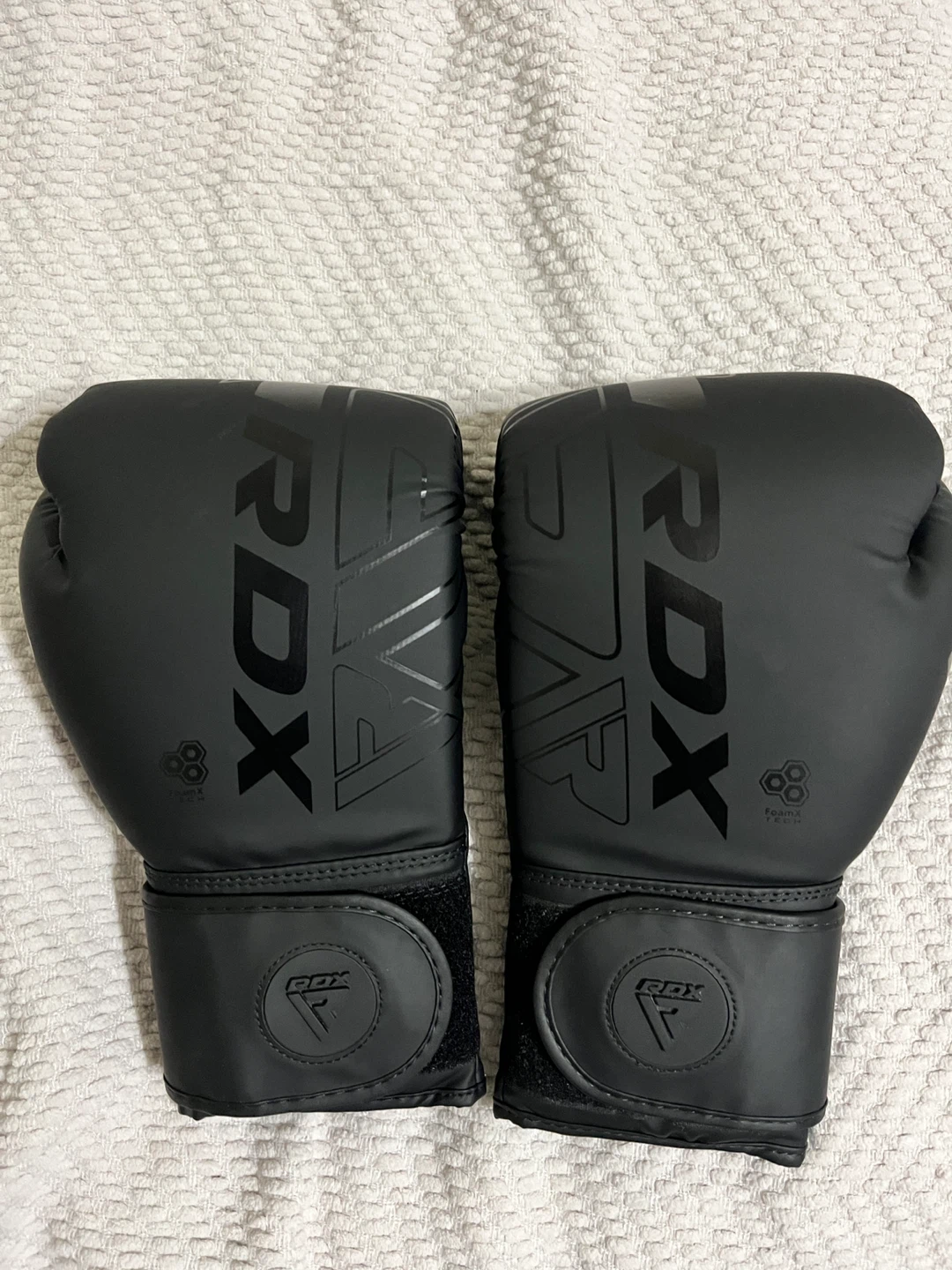 RDX Boxing Gloves - Black 12oz