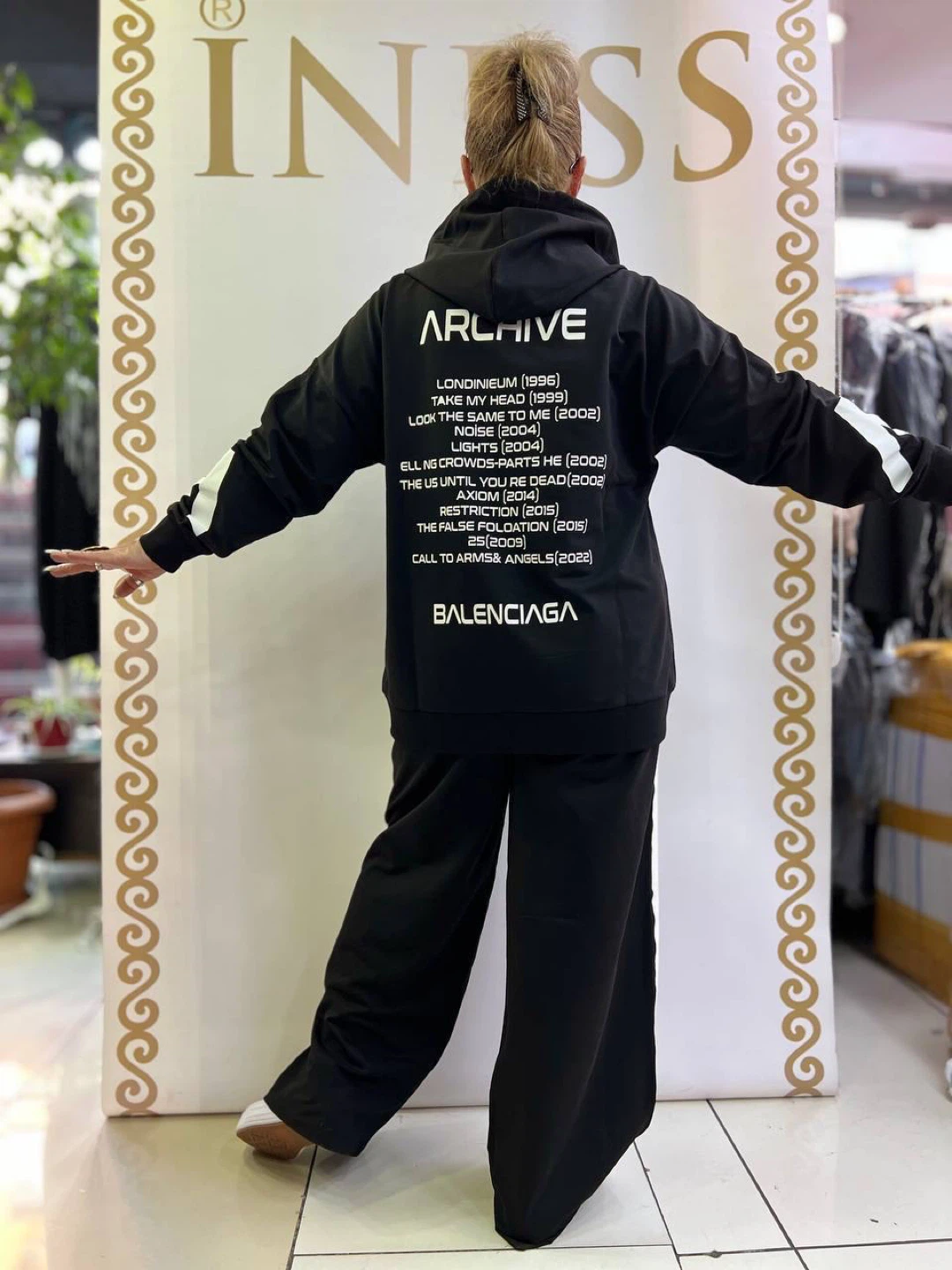 Balenciaga Archive Black Hoodie - photo 3