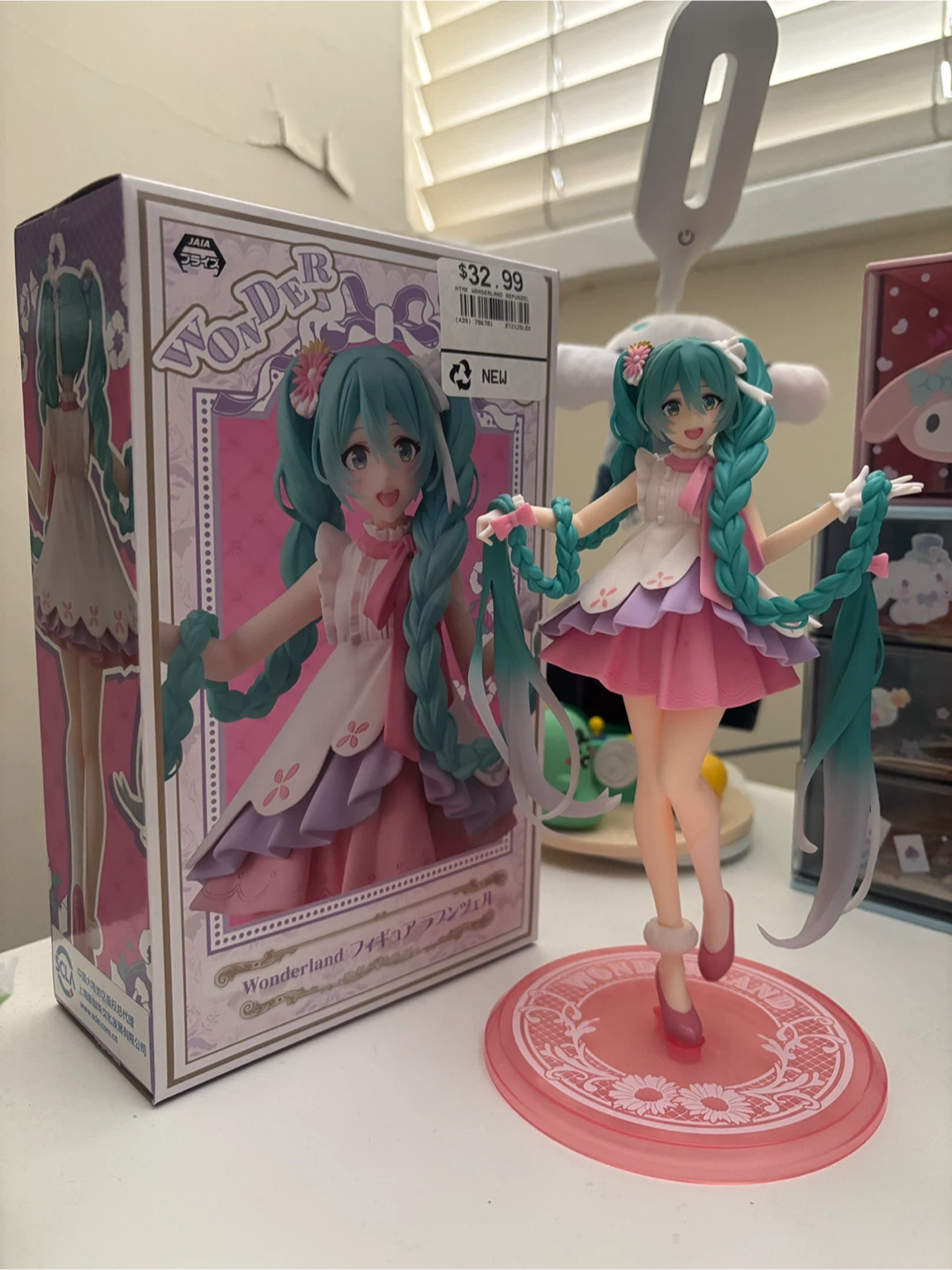 Hatsune Miku Wonderland Figure - Rapunzel