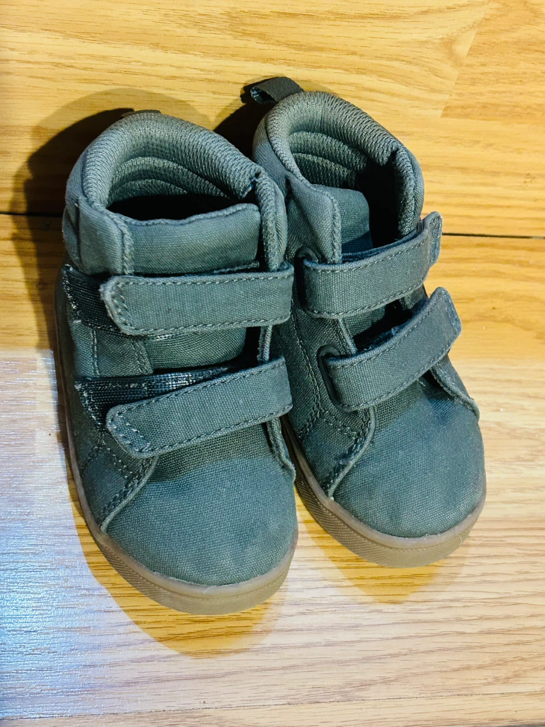Toddler GAP shoes - photo 5