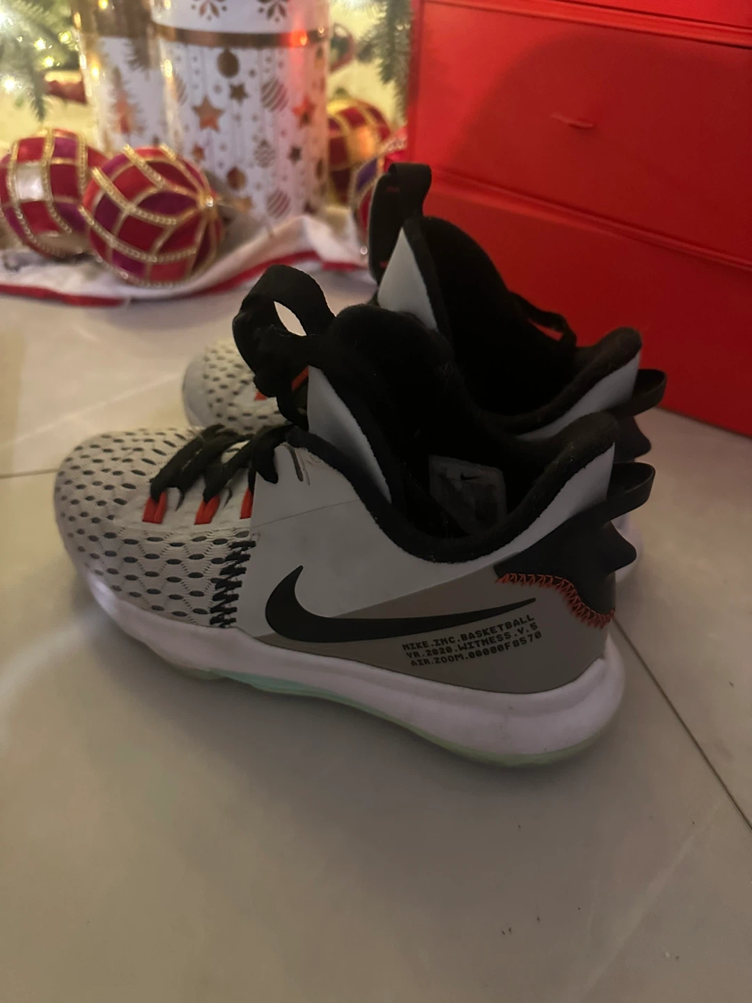 Nike LeBron Witness 7 Basketball Shoes size4.5 - photo 3