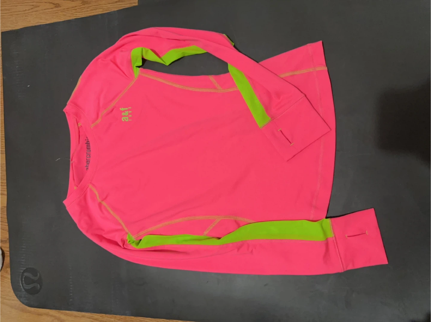 Abercrombie & Fitch Pink Long Sleeve - teen XL
