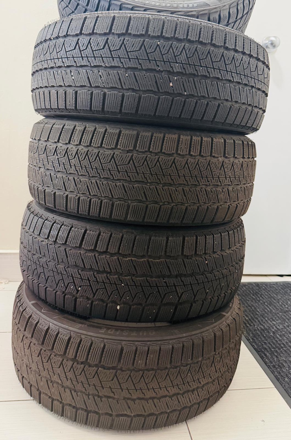 5x 225/45R17 Winter Tires - Nexen WinGuard Winspike - photo 3