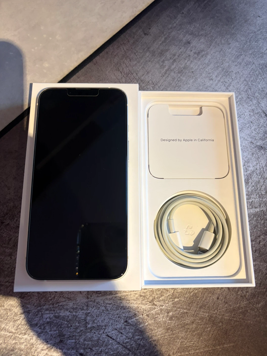 Apple iPhone 13 - Excellent Condition - photo 5
