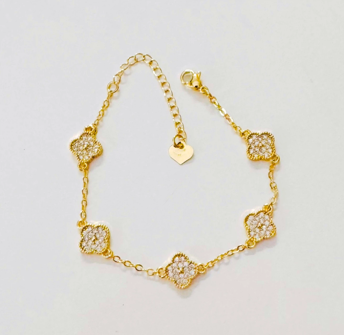 NEW!! Gold Mid-Clover BLINGY Bracelet!