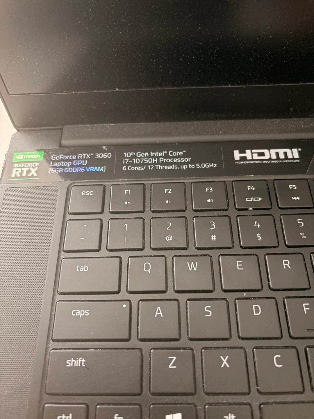 Razer Blade 15 (2021) - RTX 3060 / Battery 96% - photo 3