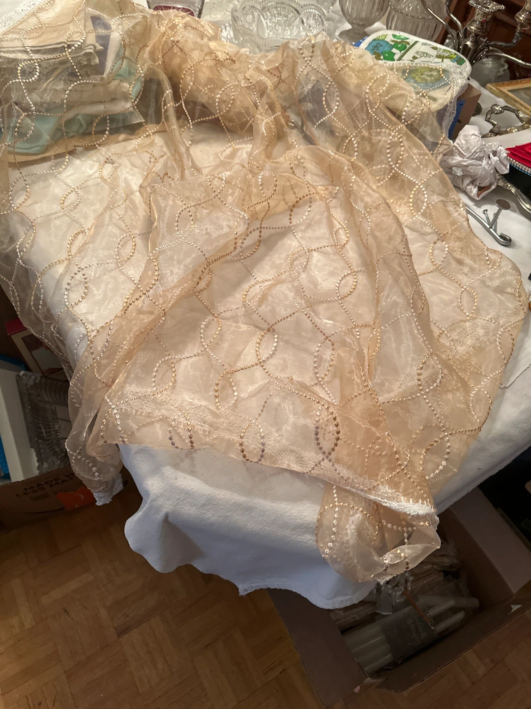Beige Embroidered Sheer doily - photo 3