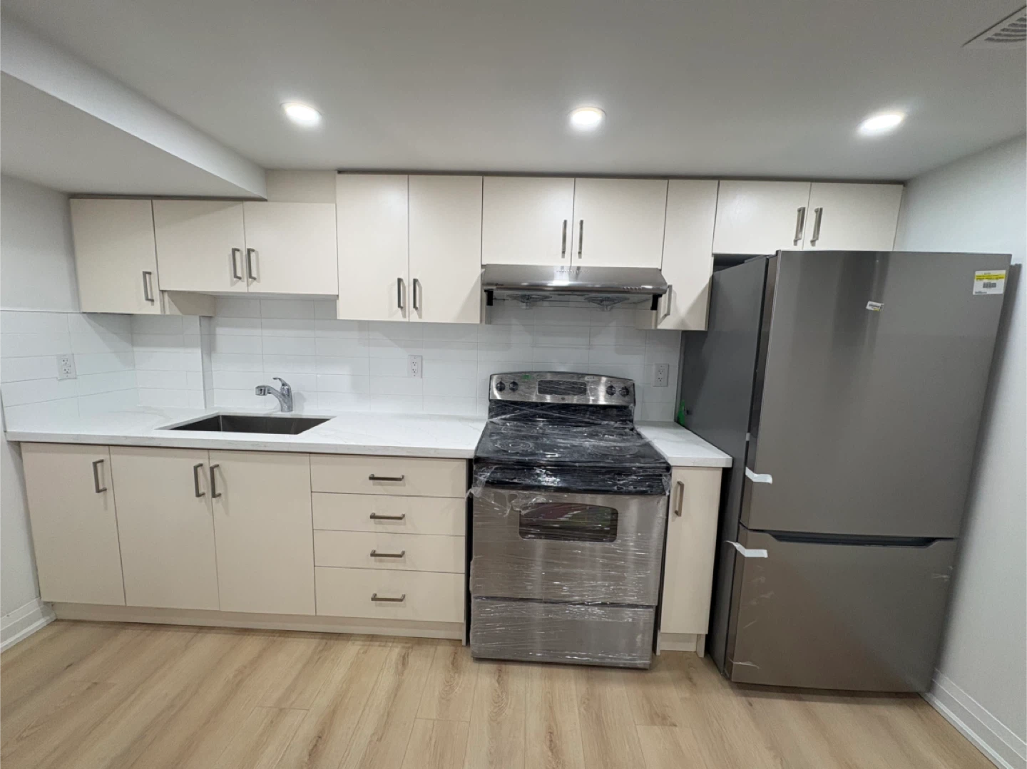 Semi Furnished Basement Rental Apartment 1 Bedroom 1 Bath - photo 3