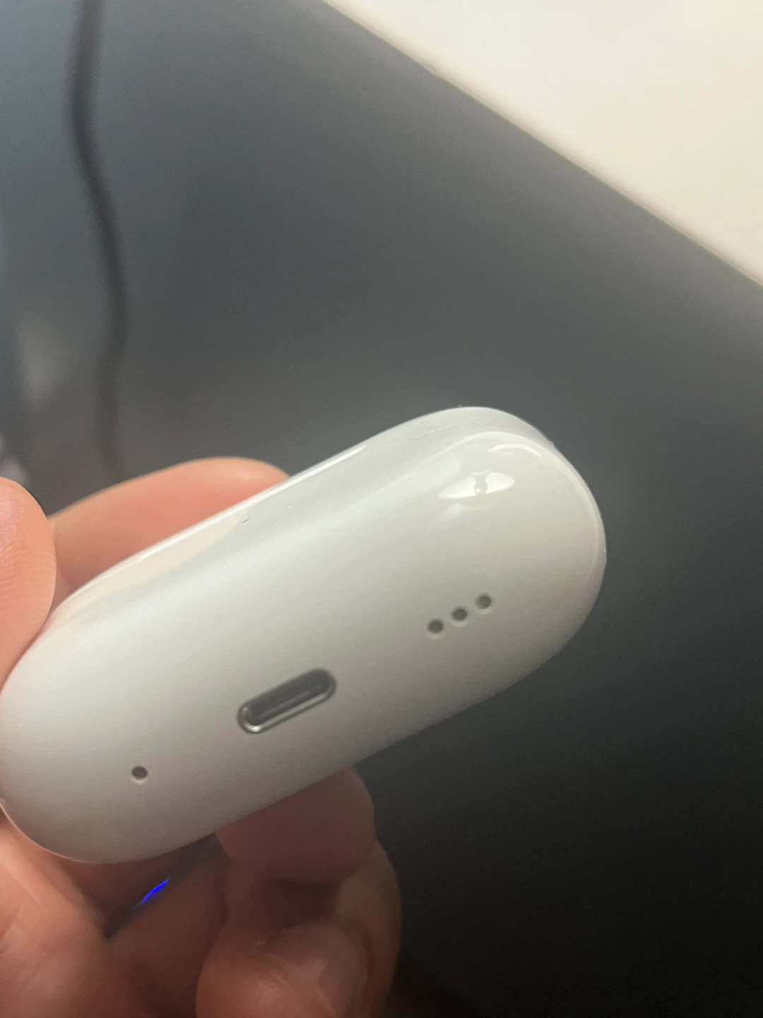 Apple AirPods Pro 2nd generation empty case - photo 3