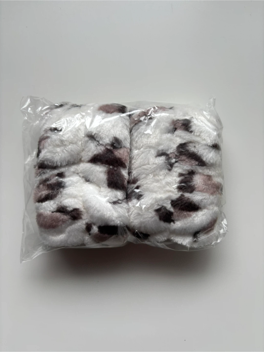 New Fuzzy Wrist Spa Washband - photo 2