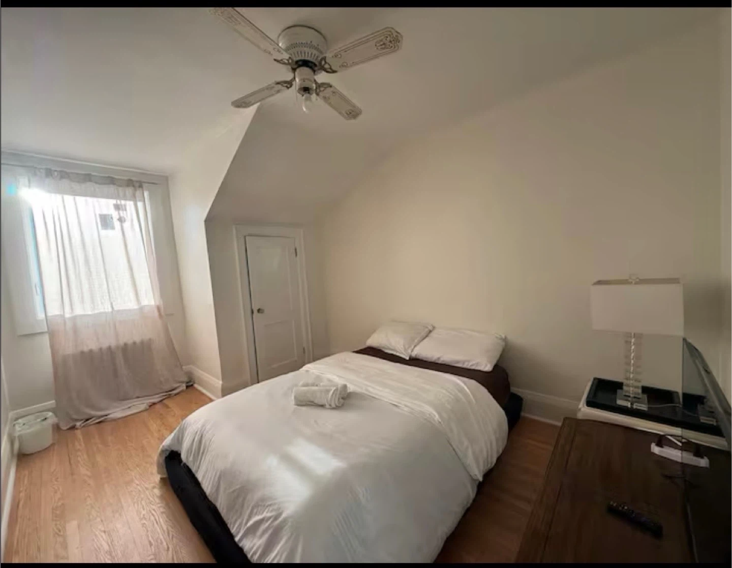 Room for rent for daily or monthly , short term or long term