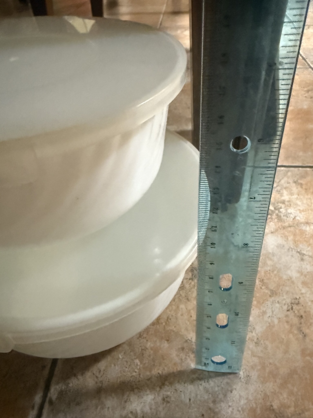 Vintage Pyrex Nesting Bowls with Lids - photo 2