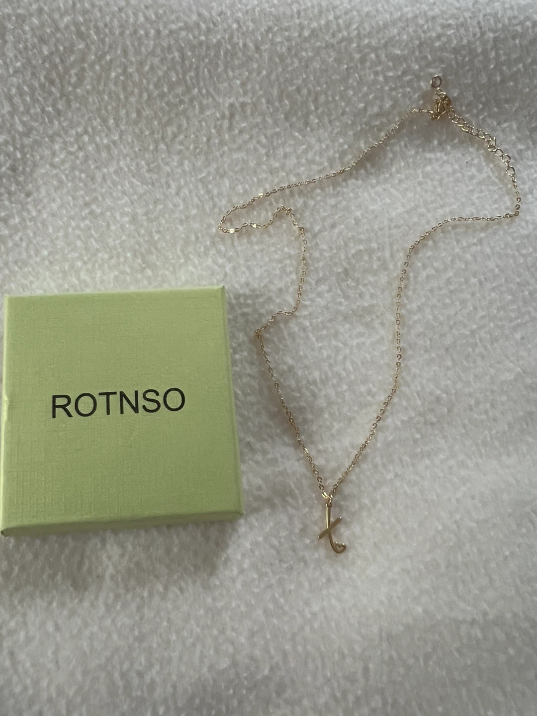 ROTNSO Gold Initial 't' Necklace