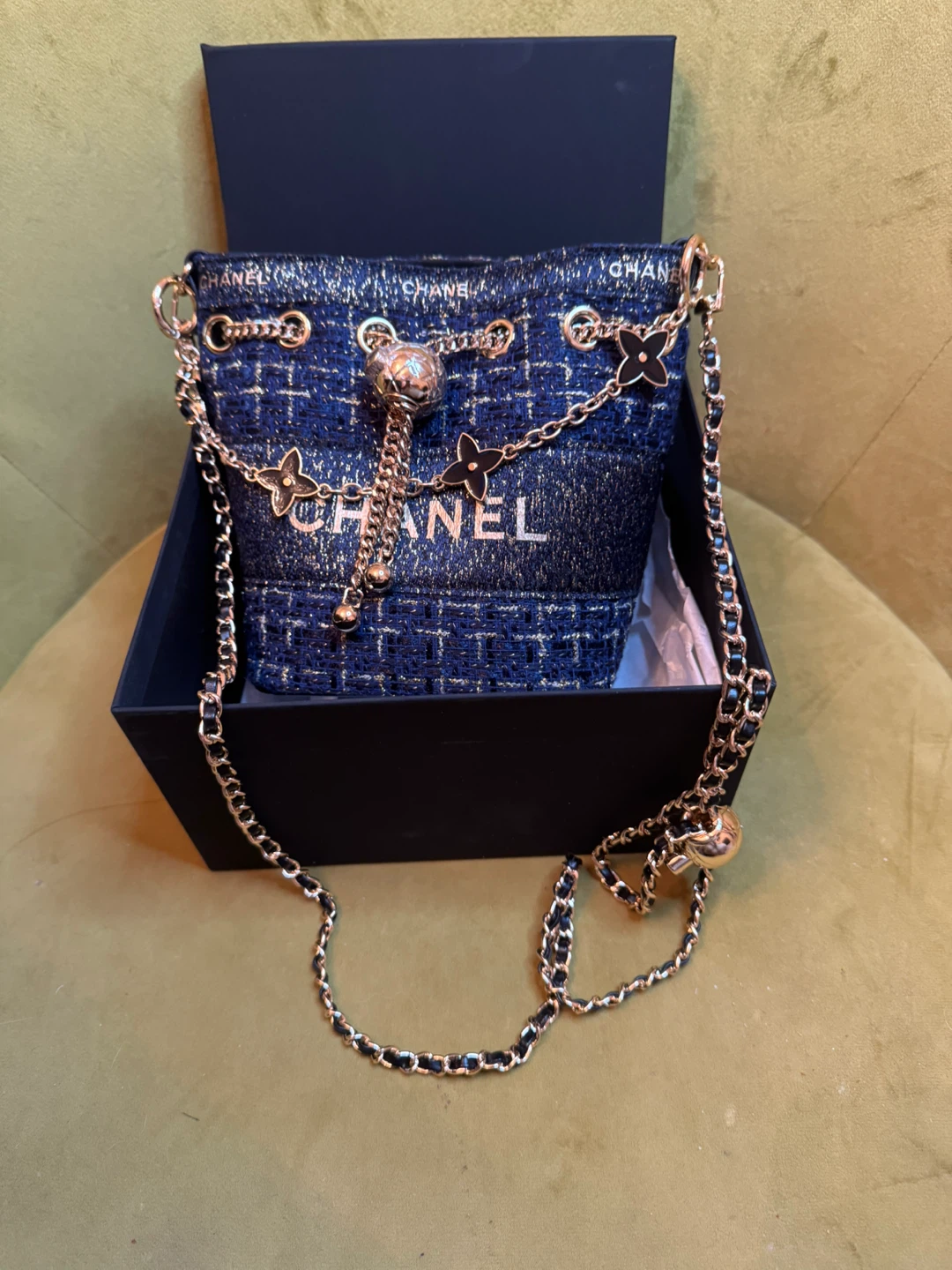 Chanel VIP gift with purchase Beauté Bucket Bag - photo 2