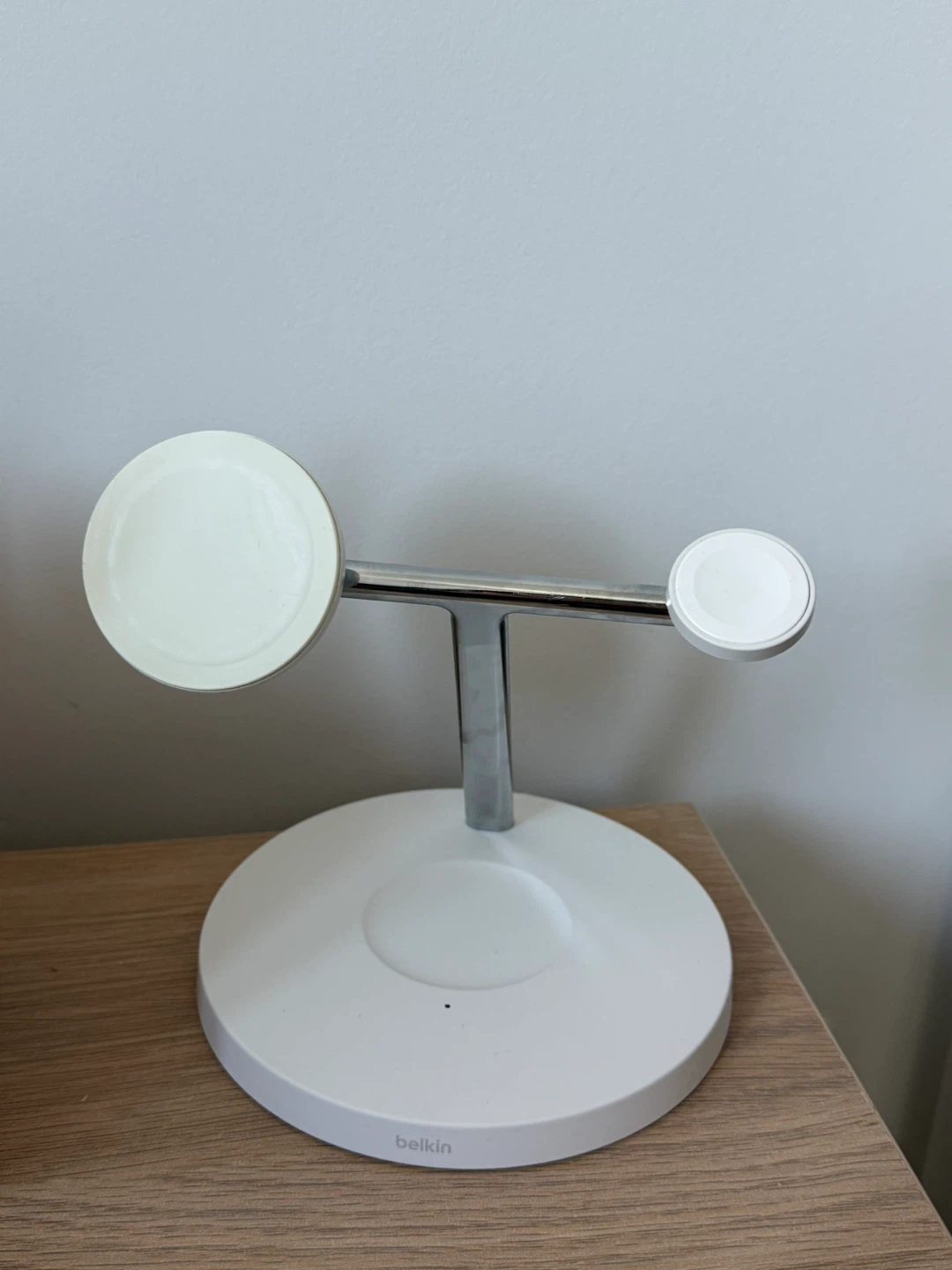 Belkin 3 in 1 Charging Stand