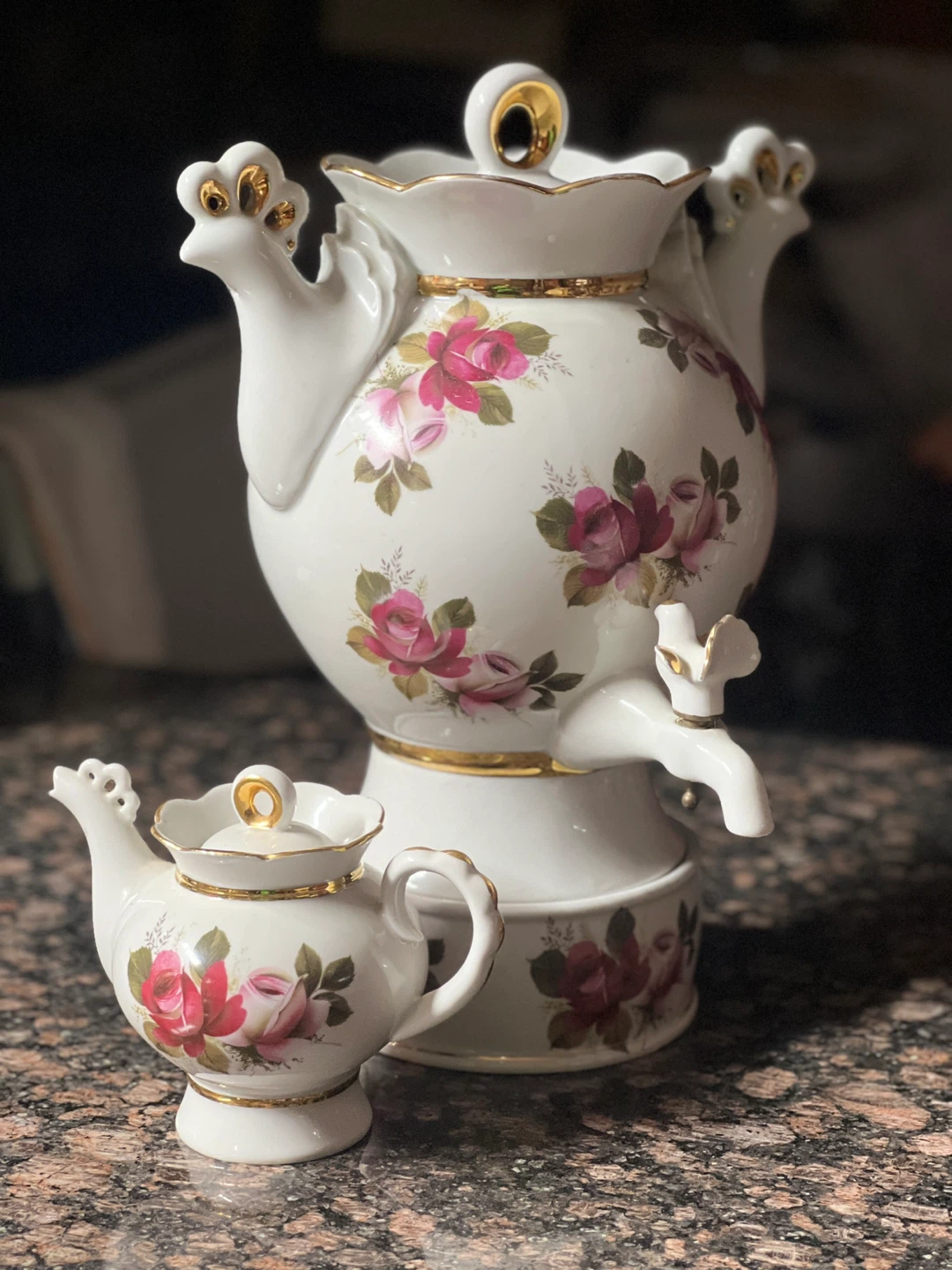 Vintage Floral Tea Dispenser Set