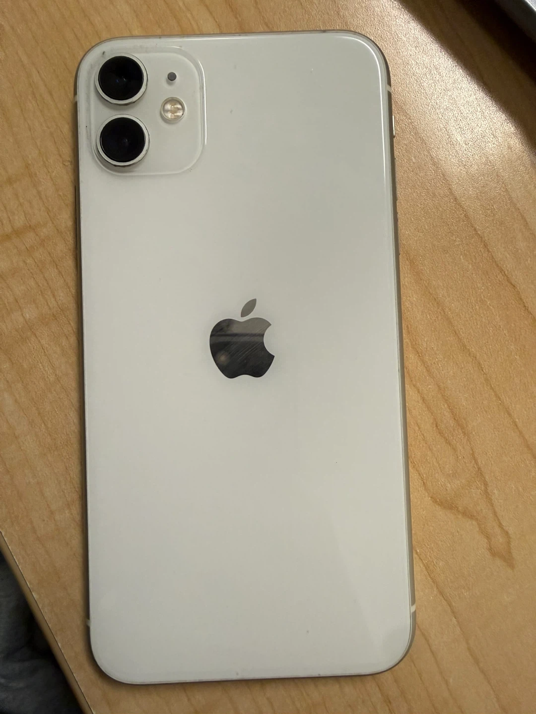 Apple iPhone 11 - photo 3