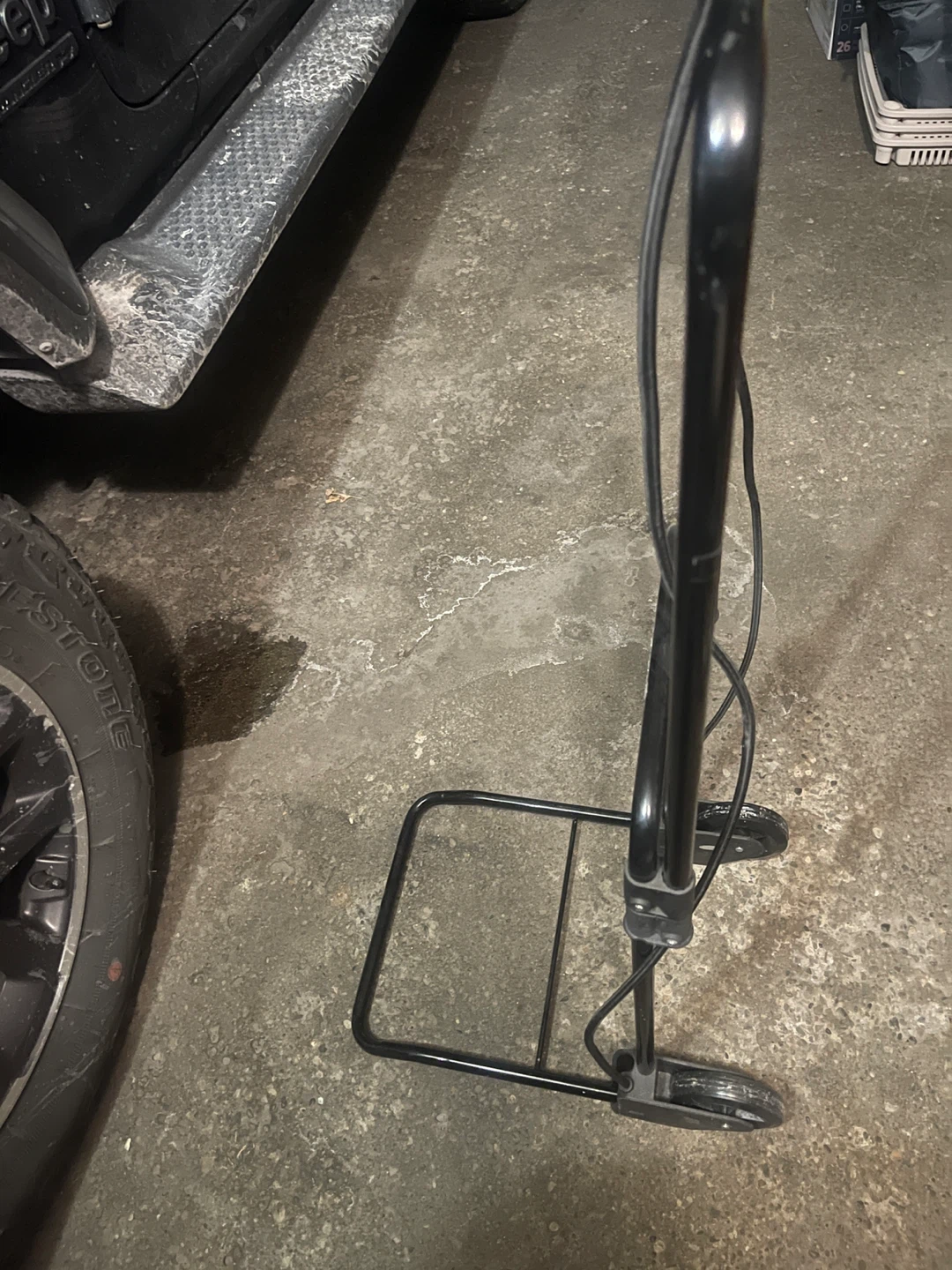 Black luggage cart - photo 2