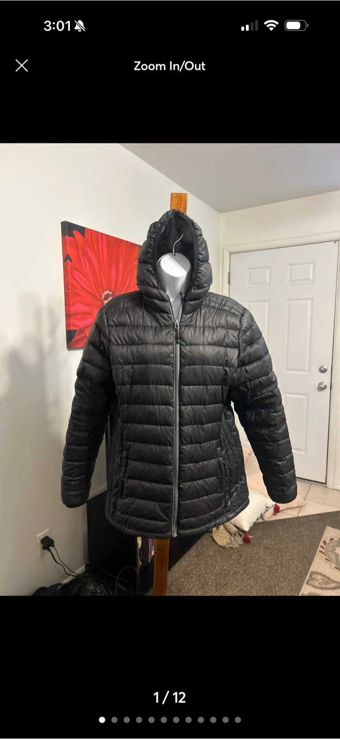 WOMENS MEDIUM Puffer Jacket - Black WITH HOOD