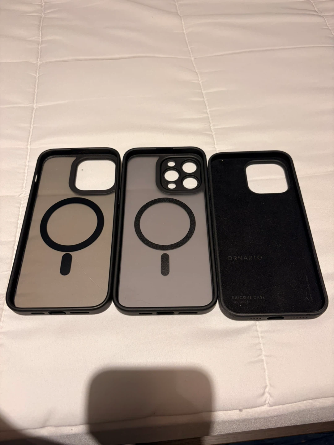 iPhone Cases: Otterbox, UAG, and more! - photo 3
