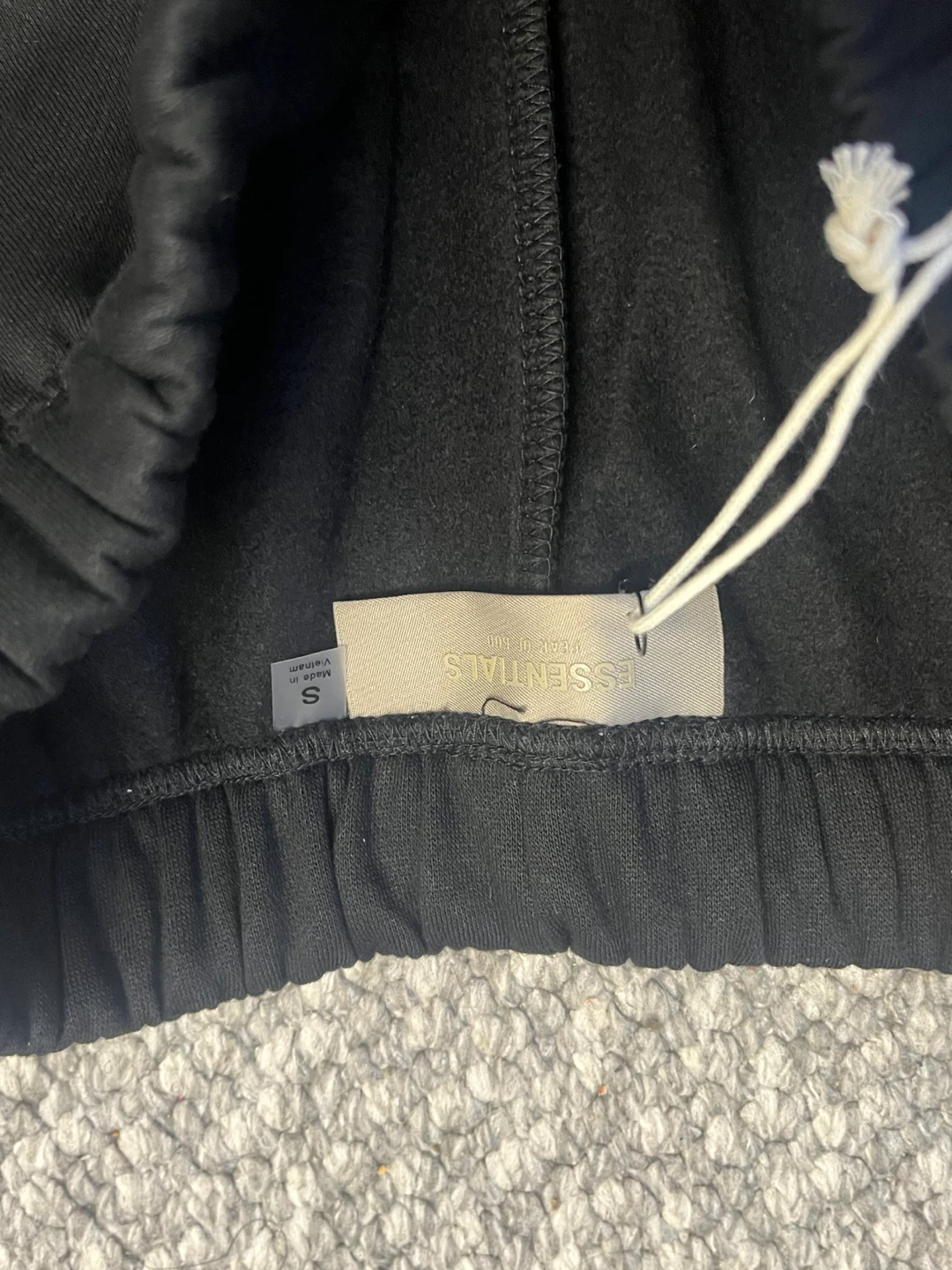 Essentials Fear of God Black 1977 Set - Size Small - photo 5