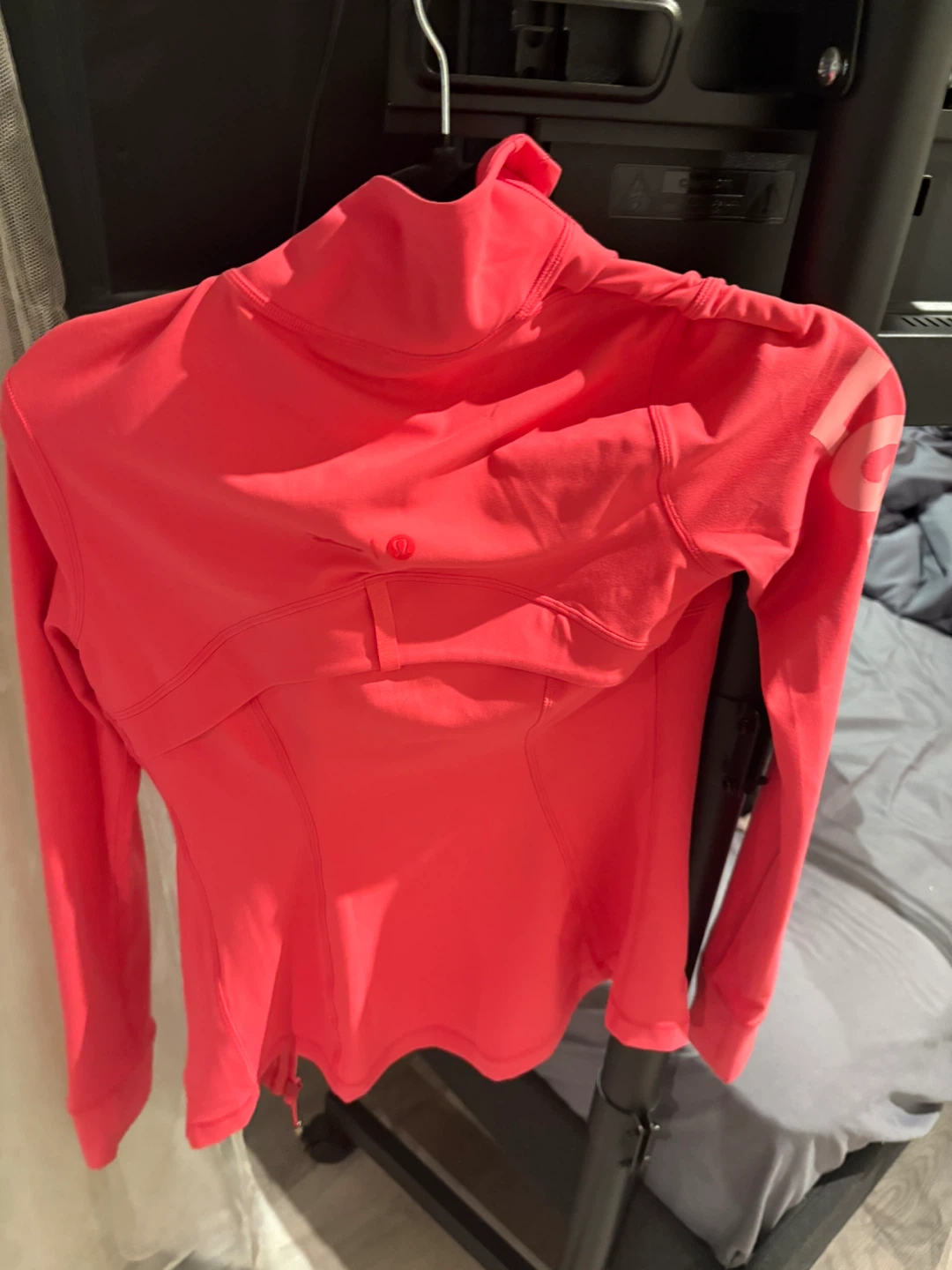 Lululemon Define Jacket Disney Size 4 - photo 2