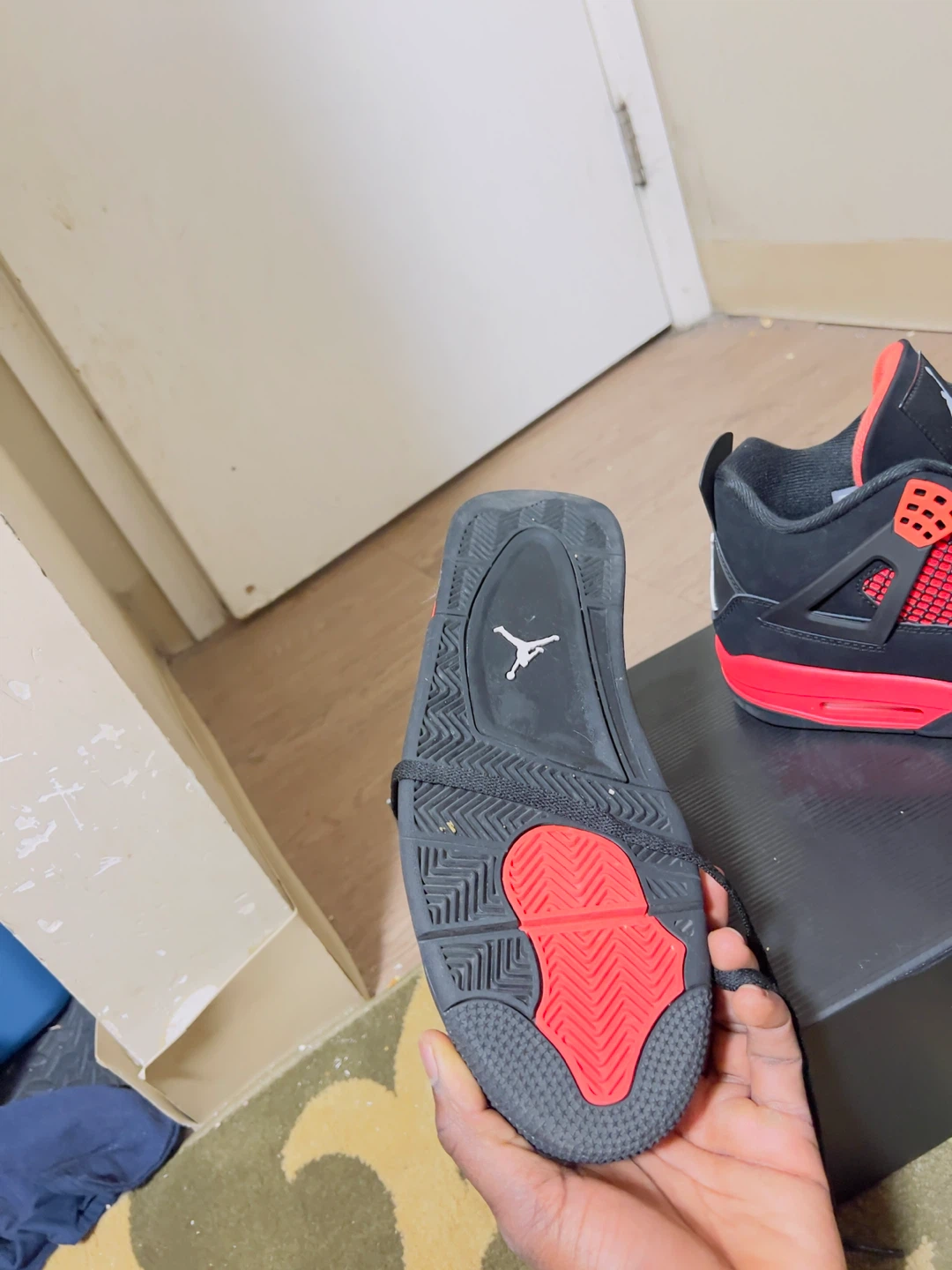 Air Jordan 4 Retro Red Thunder - photo 3