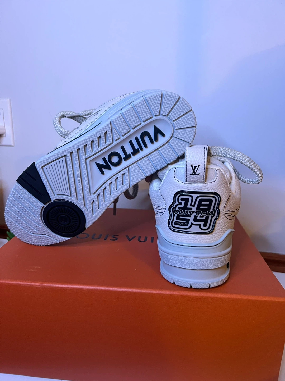 Louis Vuitton LV Trainer Sneaker Size 7 USA - photo 4