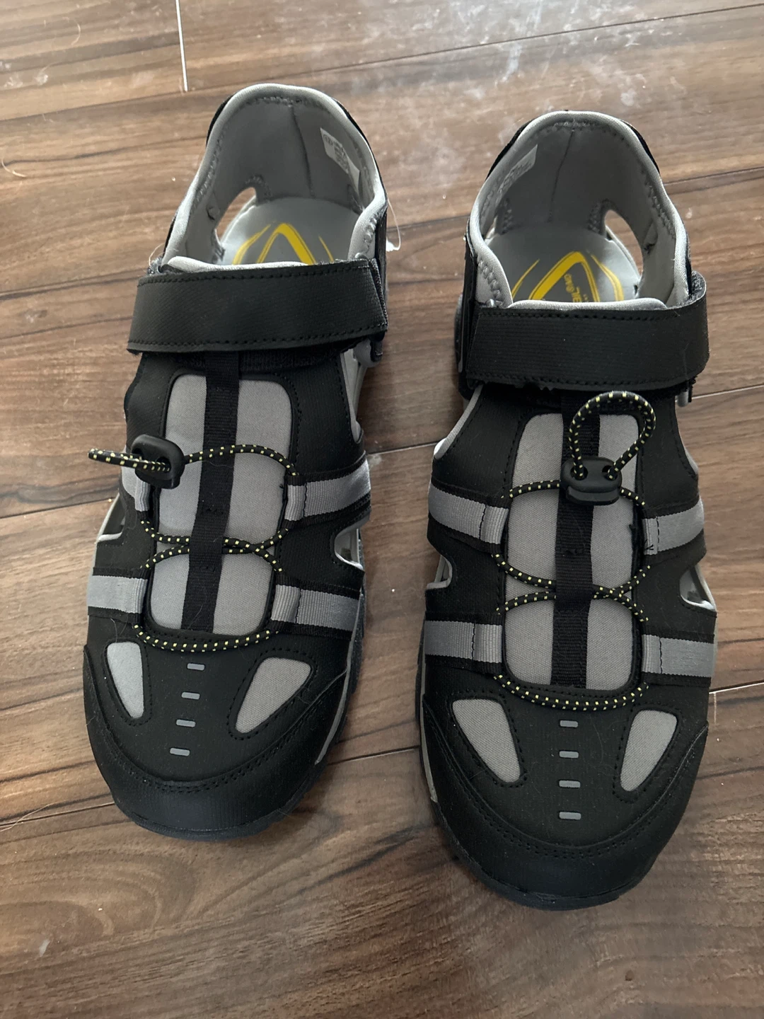 Ozark Trail River M Sandals Size 12