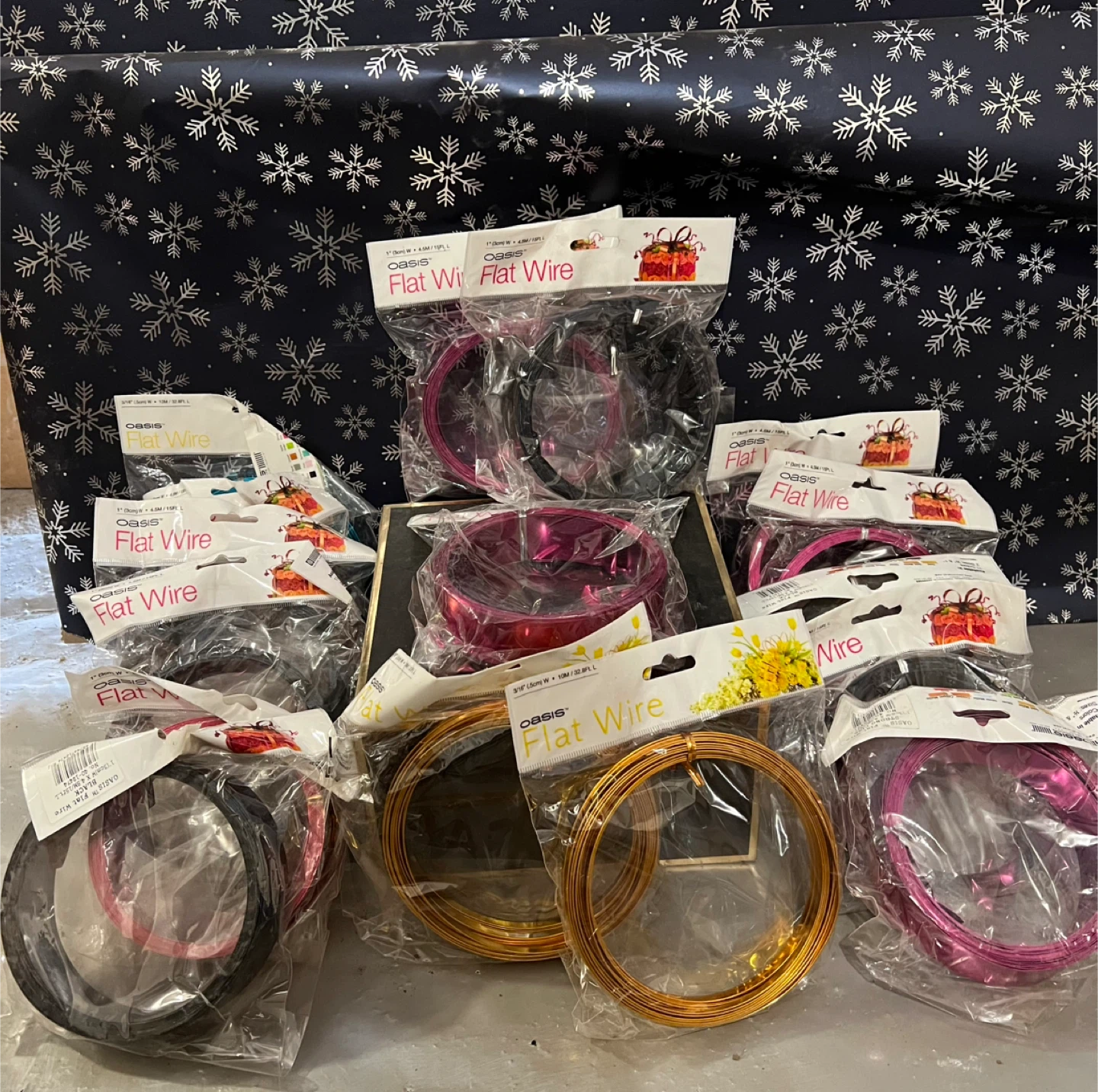 Set of 16 Oasis Flat Wire - Floral Craft Wire