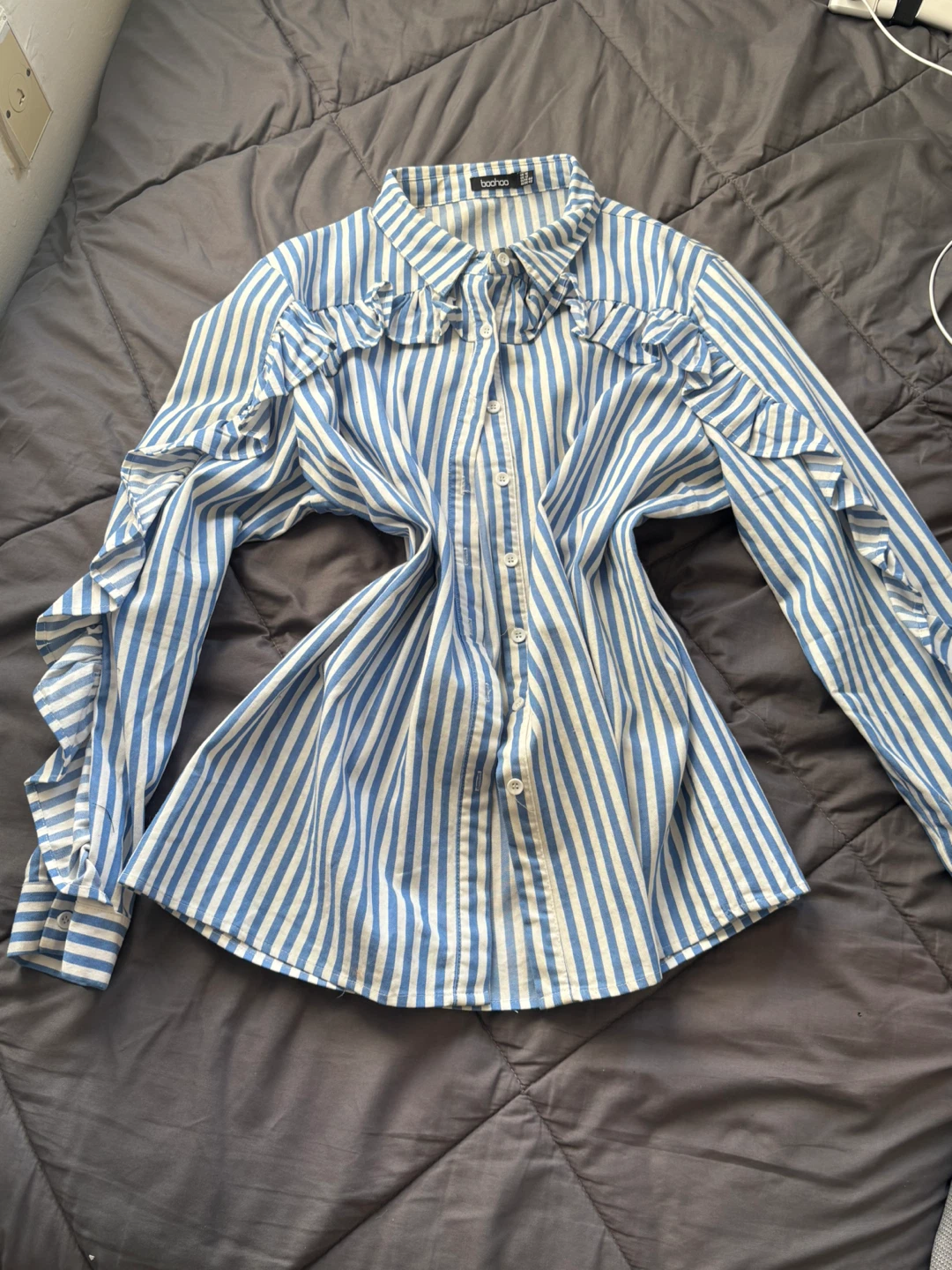 Boohoo Blue Striped Ruffle Sleeve Blouse - photo 2