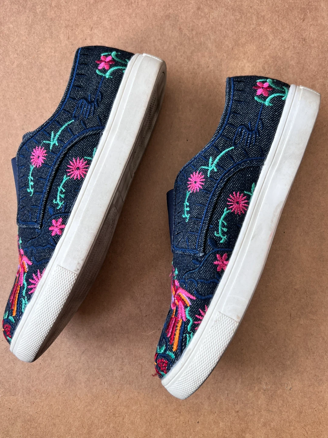“Flamingo” Embroidered Denim Canvas Slip-on - photo 4