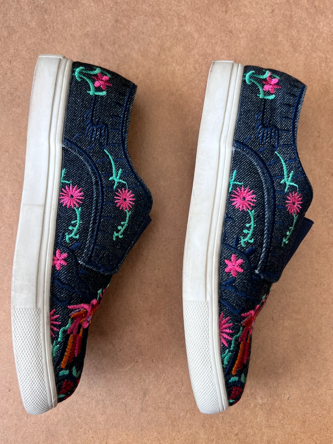 “Flamingo” Embroidered Denim Canvas Slip-on - photo 5