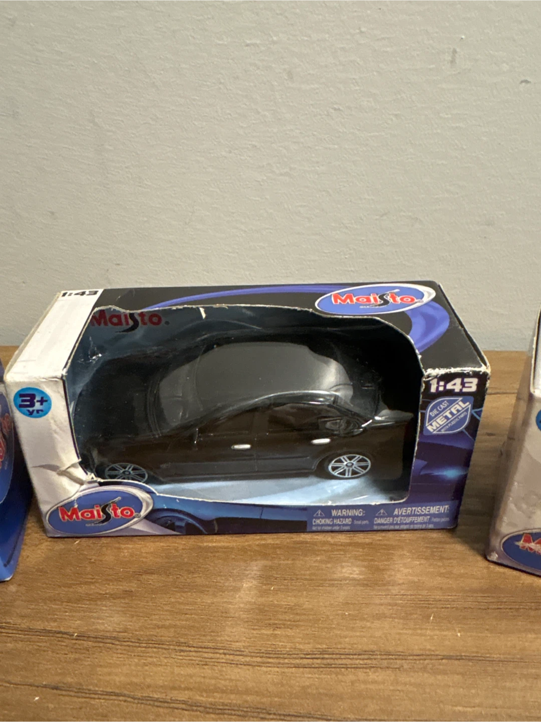 Maisto 1:43 Diecast Car - Mini Cooper, Black Car, Red Car - photo 3