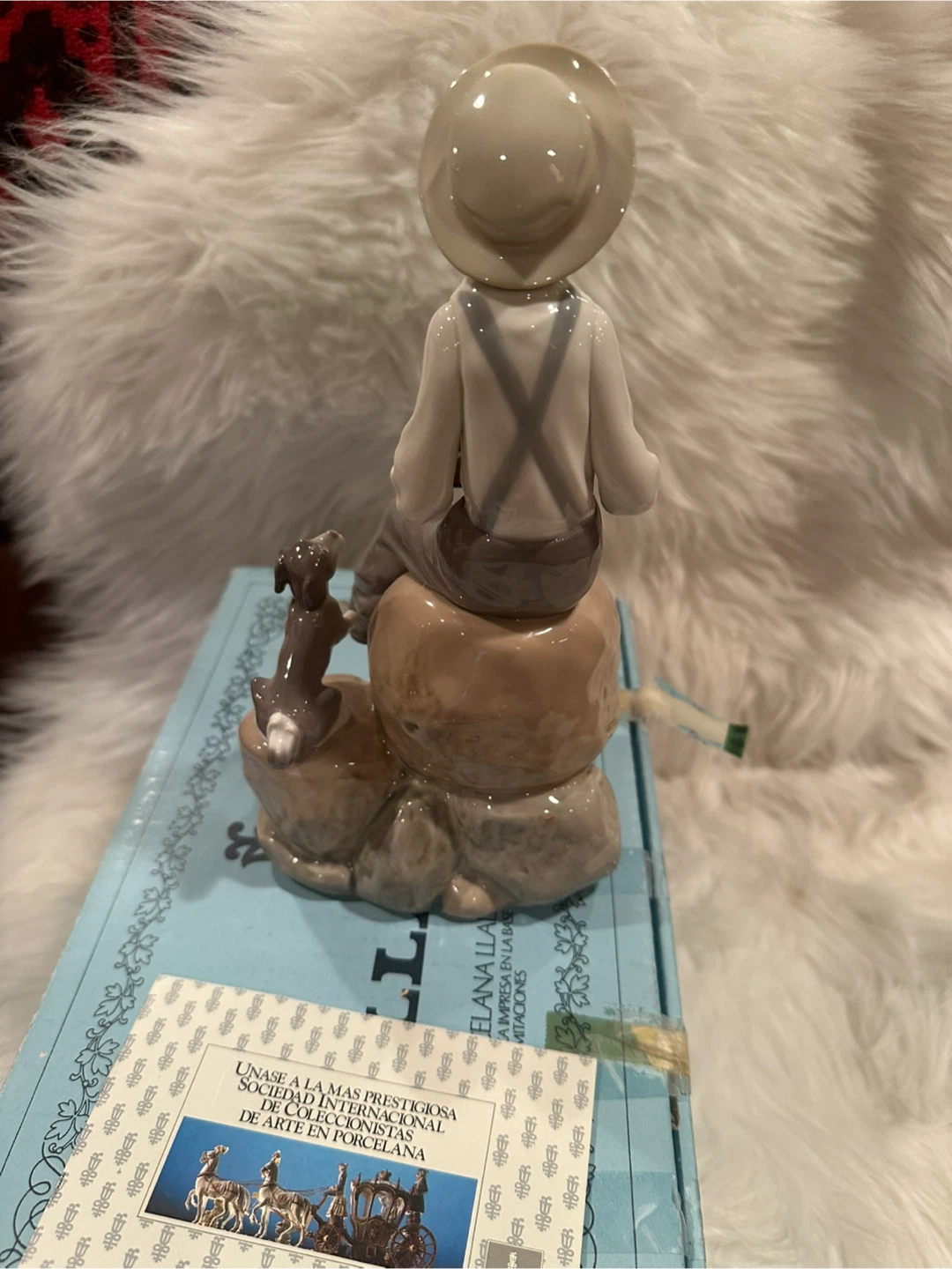 Lladro "Niño con Barquita" Figurine #5166 with Box - photo 5