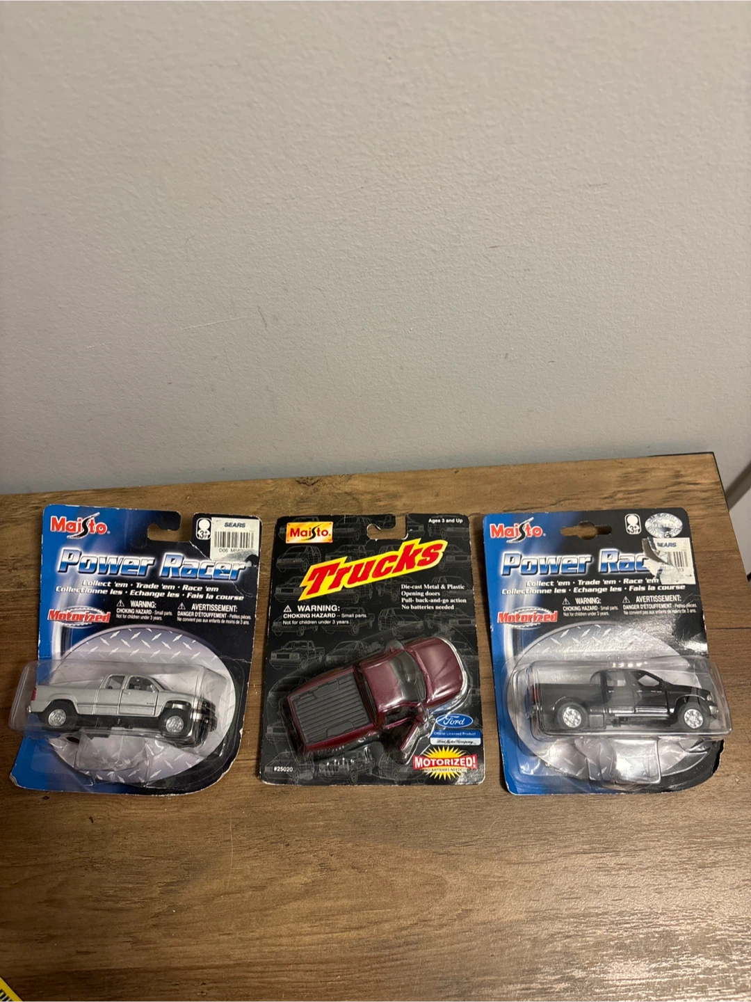 Maisto Diecast Toy Trucks - New in Package! - photo 5
