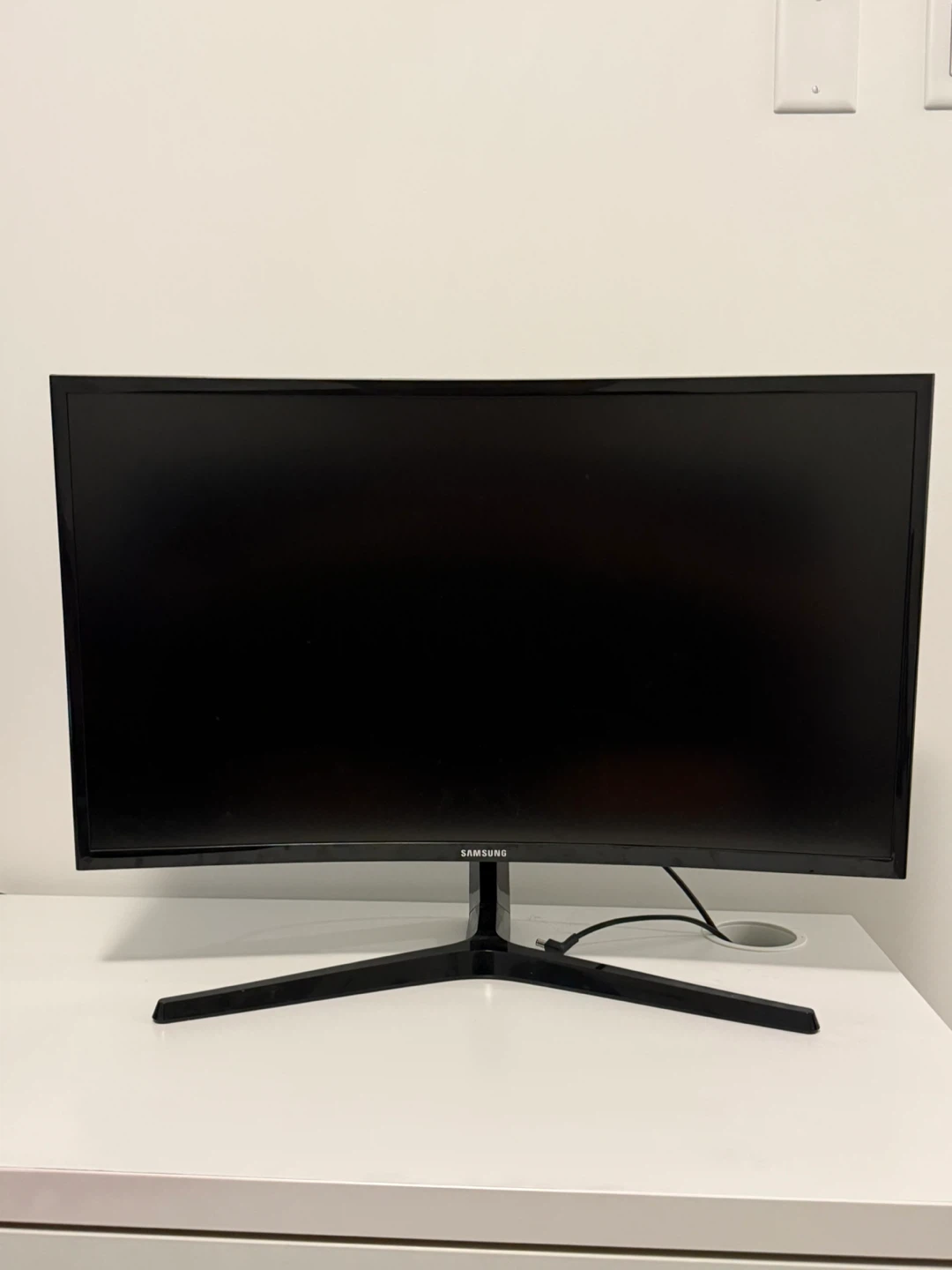 Samsung Curved Monitor - photo 3