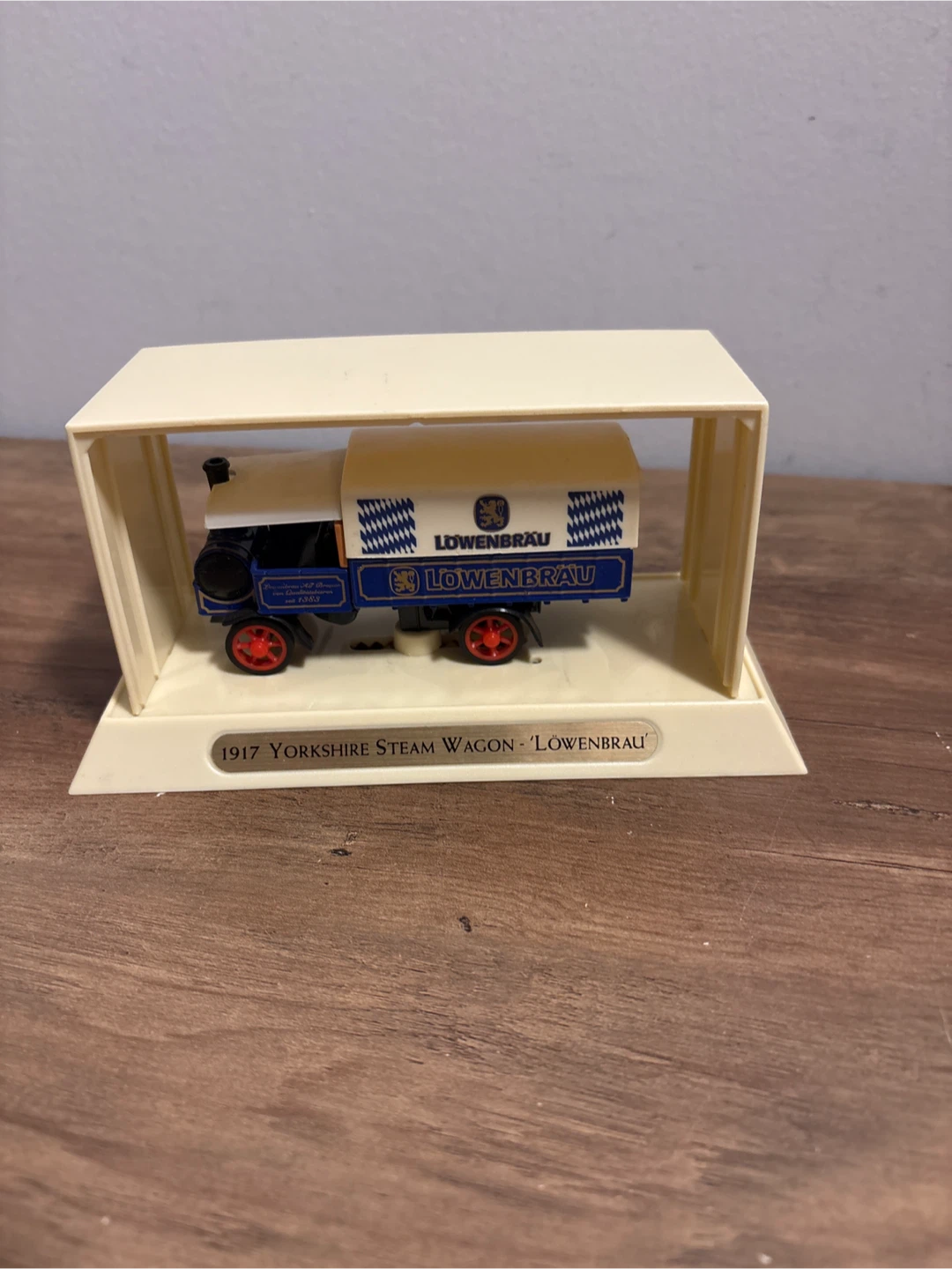 Vintage Matchbox Models of Yesteryear 1917 Yorkshire Steam Wagon - photo 4