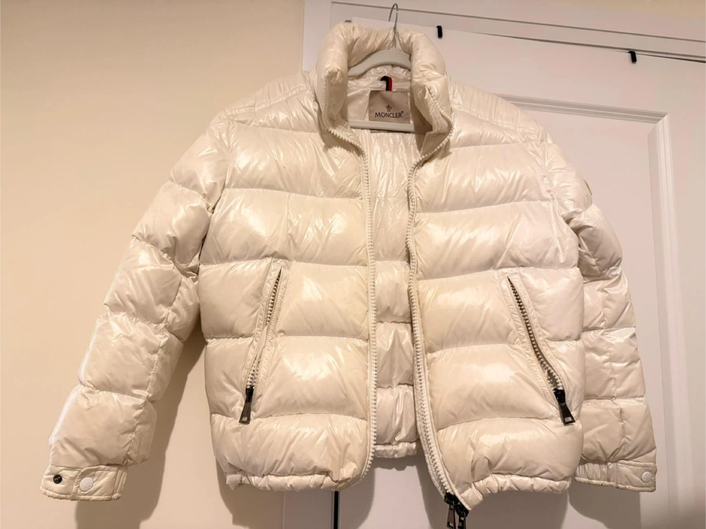 Authentic Moncler Maya Puffer Down Jacket Women’s Size 00 White