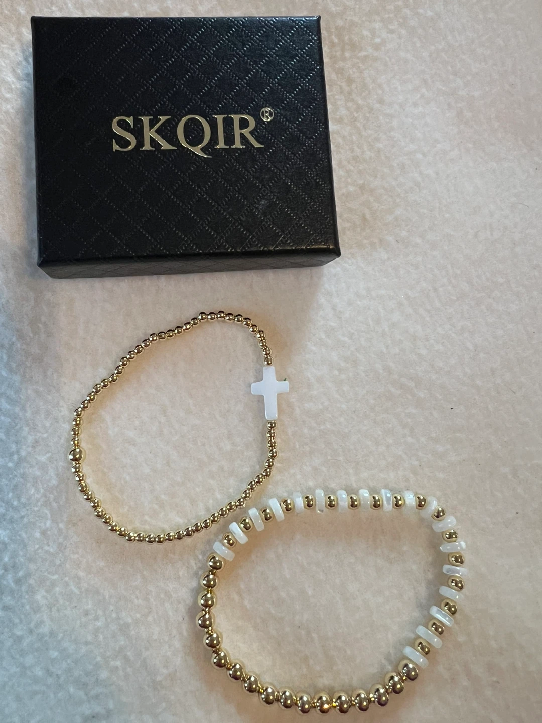 SKQIR Beaded Bracelets - Gold & White, Set of 2